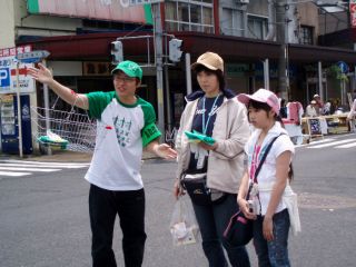 「鳥取市花のまつり」で、「ひろえば街が好きになる運動」