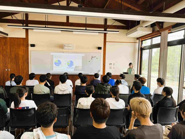 学生EMS委員会による海洋ゴミのレク