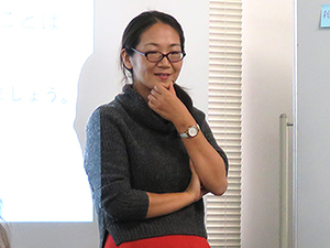 講師 新名 阿津子先生