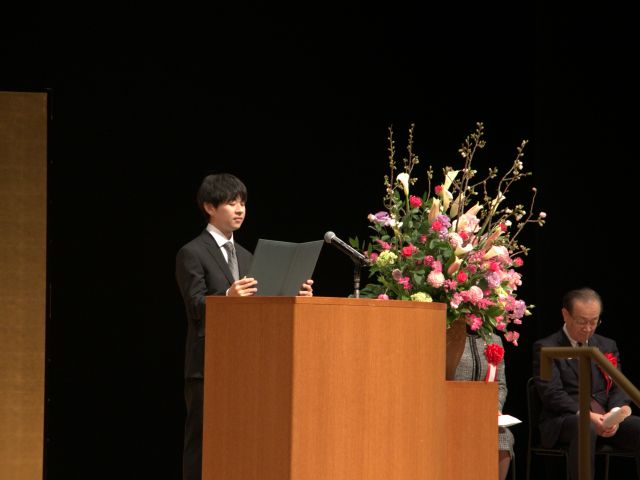 在学生代表の奥村琉世さんによる歓迎のことば