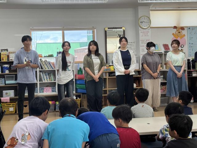 自己紹介する学生EMS委員会