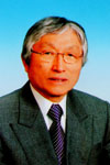 小関　哲哉